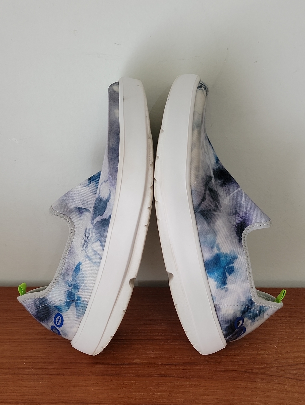 OOFOS sz8 - Picture 6 of 8